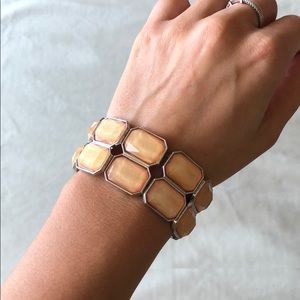 Light coral gem bracelet